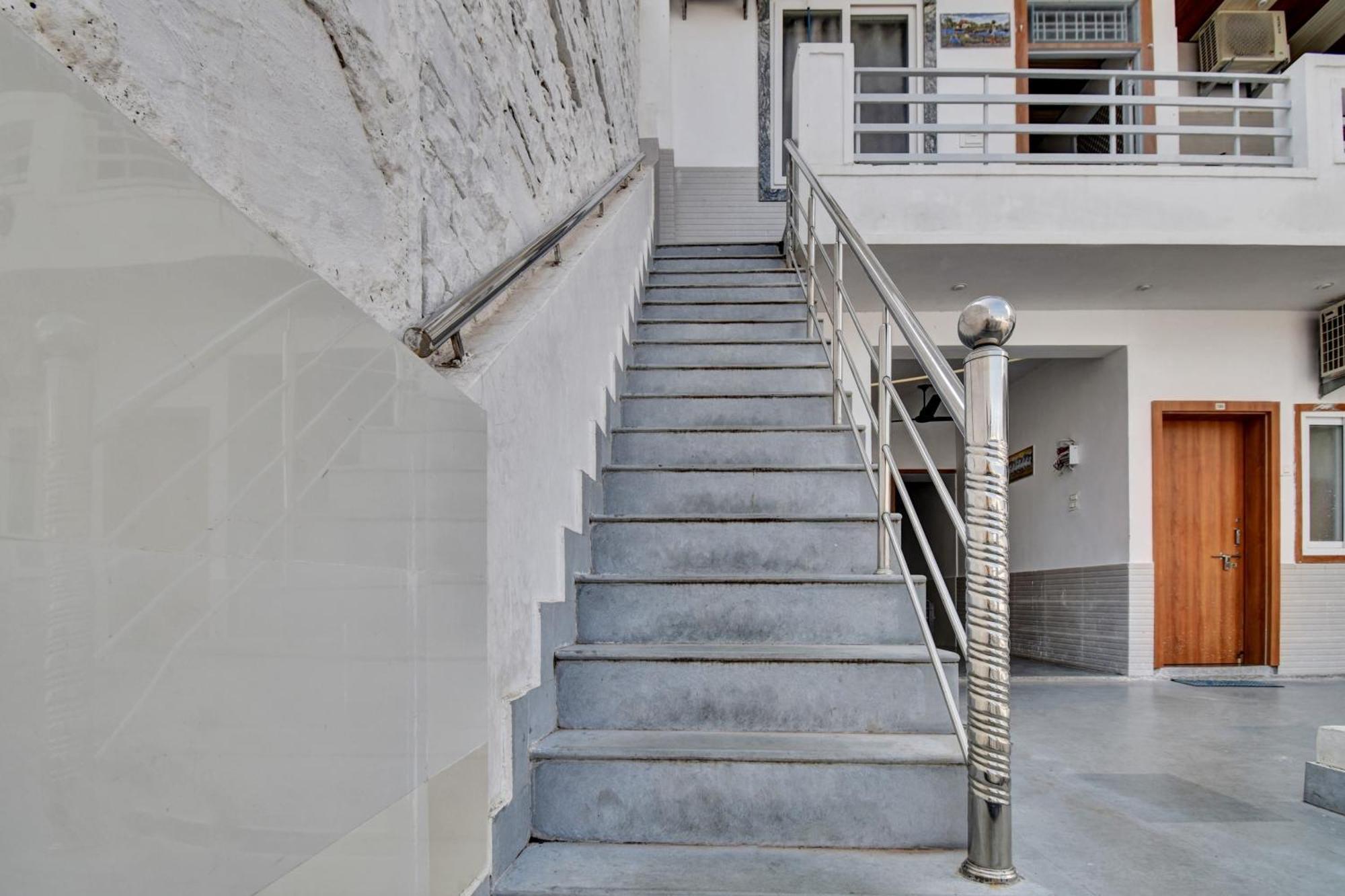 Oyo Flagship Apna Guest House Kota  Exterior foto